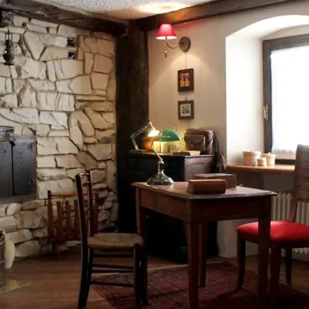 Enchanting Chalet In Gratillon With Mountain View And Sauna * Villeneuve