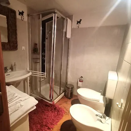 Dağ evi Enchanting In Gratillon With Mountain View And Sauna