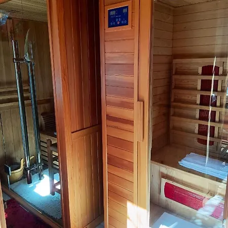 Enchanting In Gratillon With Mountain View And Sauna Dağ evi *