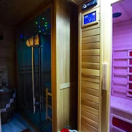 Enchanting In Gratillon With Mountain View And Sauna Dağ evi *