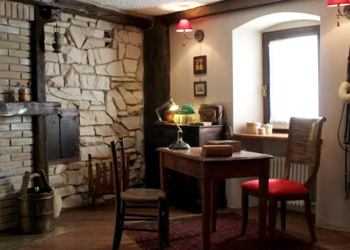 Enchanting In Gratillon With Mountain View And Sauna * 빌레누베