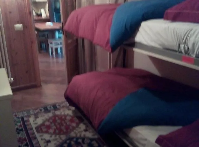 Enchanting In Gratillon With Mountain View And Sauna * 빌레누베