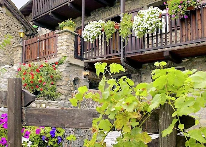 Enchanting In Gratillon With Mountain View And Sauna