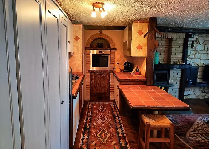 Enchanting In Gratillon With Mountain View And Sauna シャレー *