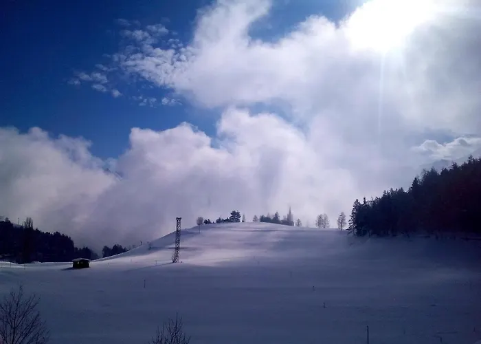 Enchanting In Gratillon With Mountain View And Sauna 빌레누베