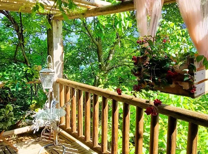 Enchanting In Gratillon With Mountain View And Sauna * 빌레누베