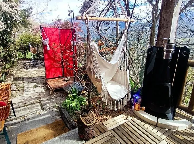 샬레 Enchanting In Gratillon With Mountain View And Sauna 빌레누베