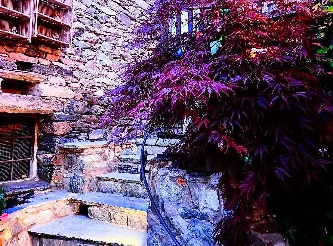 샬레 Enchanting In Gratillon With Mountain View And Sauna 빌레누베